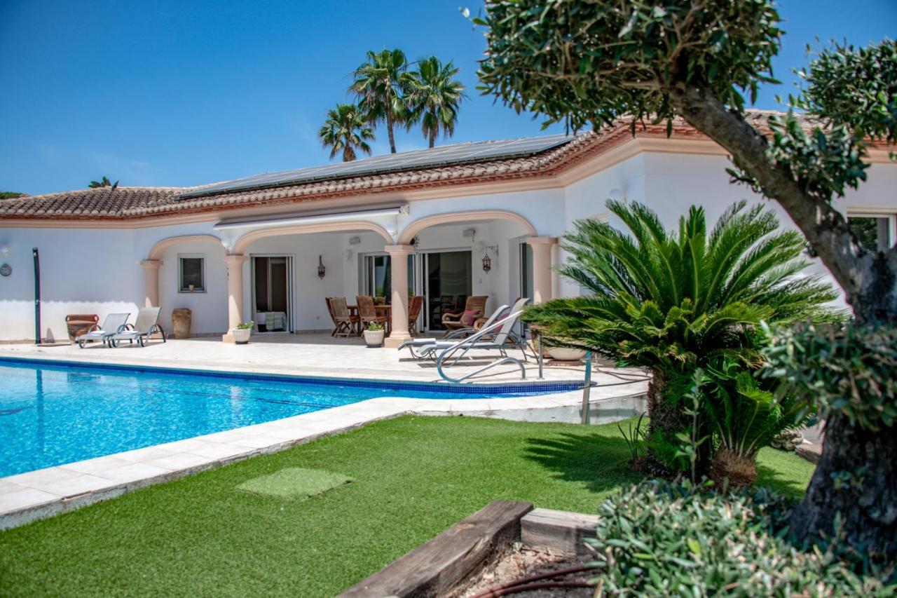 Villas Guzman - Acacias ベニッサ エクステリア 写真